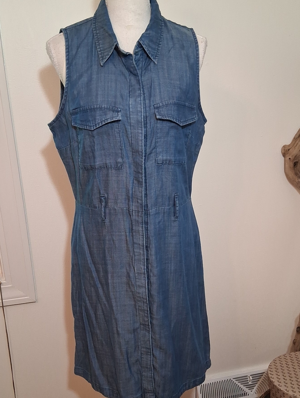 White House Black Market Sleeveless Chambray Midi Dress - Blue